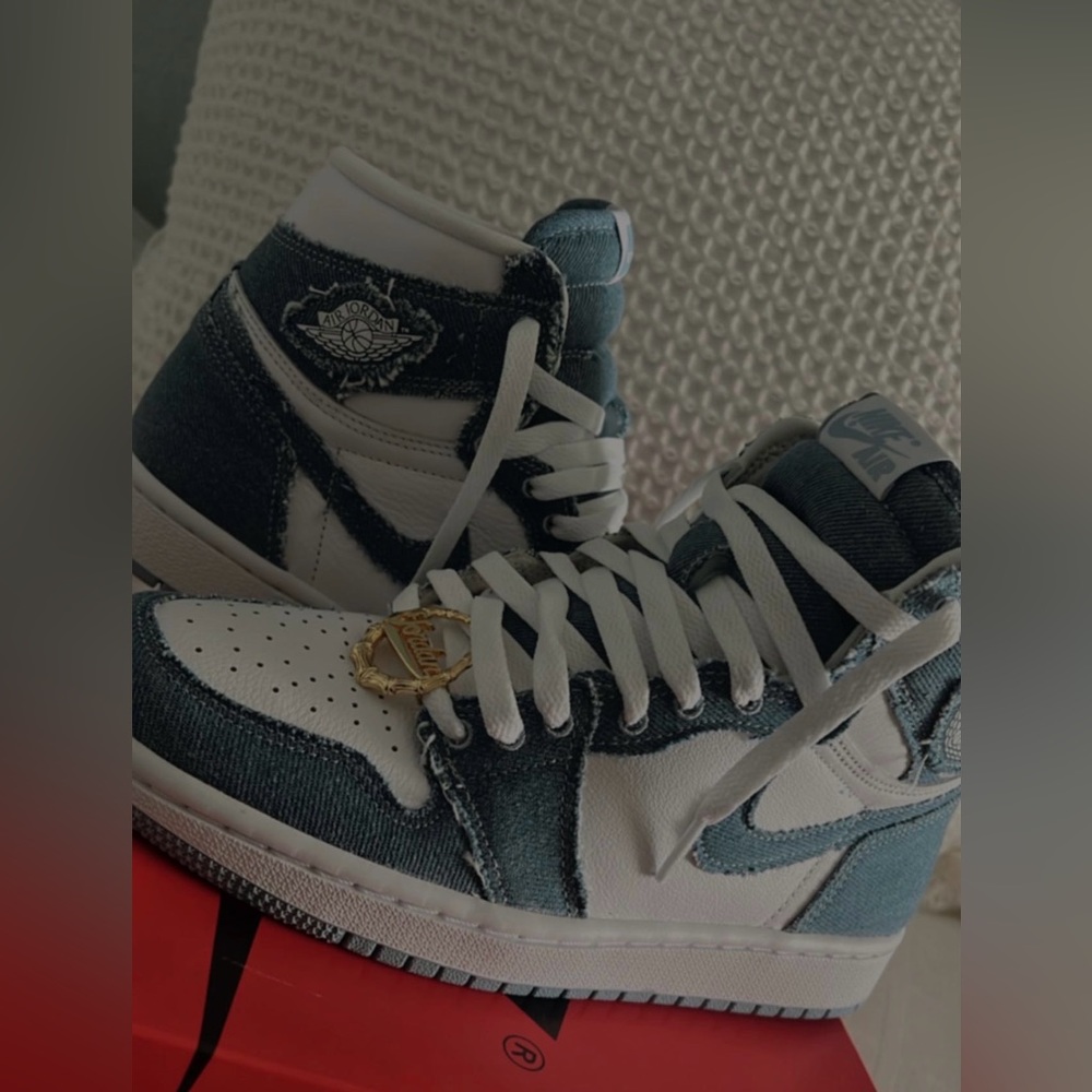 Jordan 1 High OG Denim